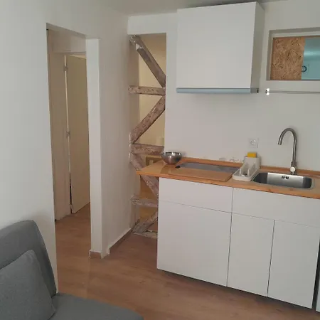 Chiado Carmo Sunny 리스본