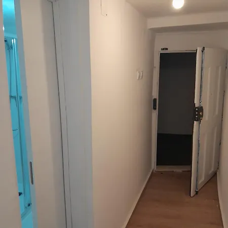 Chiado Carmo Sunny 리스본